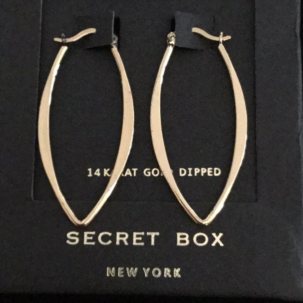 Secret Box, Goldtone Earrings, 14 karat Gold Dipped, New York 💕